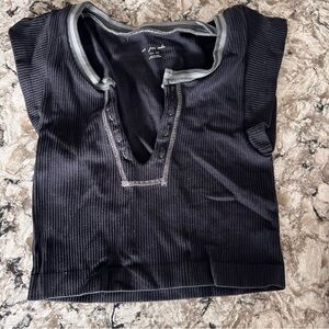 Urban‎ Outfitters Black and Gray Ribbed Crop Top